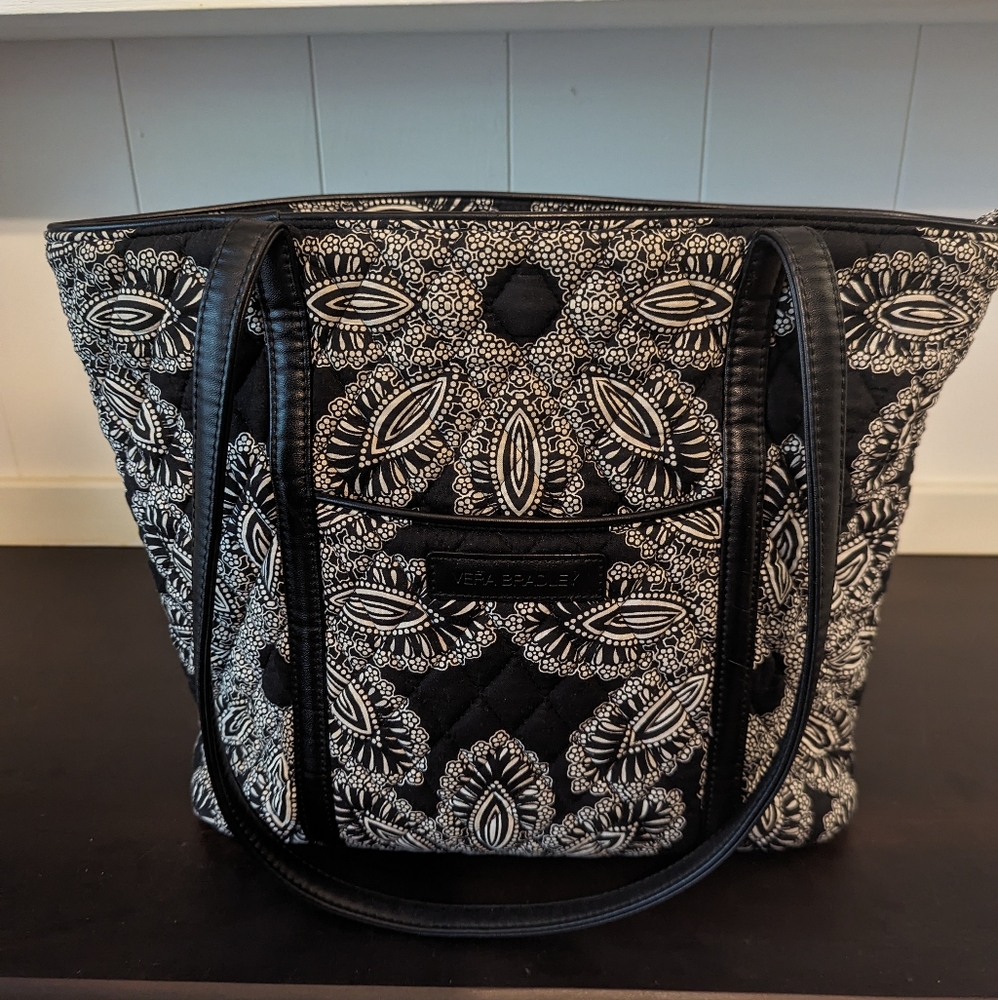Vera Bradley Purse Bag Black and White Flower